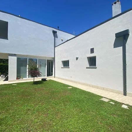 Bed & Breakfast Crystal 3*