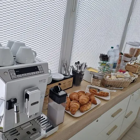 Crystal Alojamento de Acomodação e Pequeno-almoço 3*