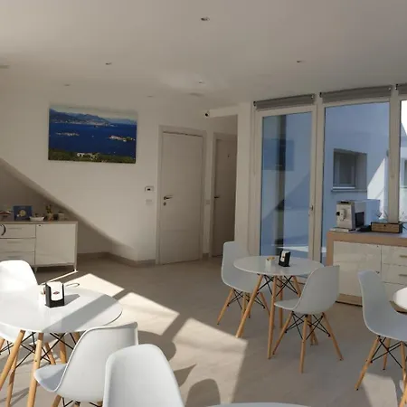 Bed & Breakfast Crystal