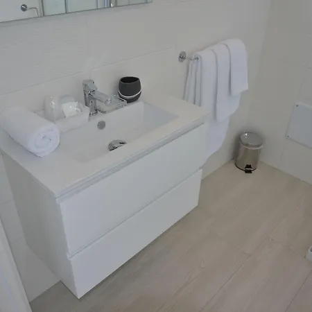 Bed & Breakfast Crystal 3*