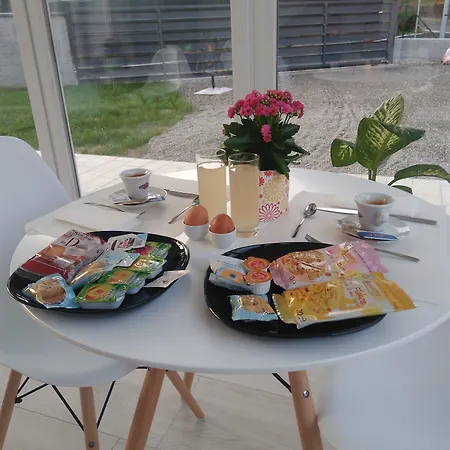 Bed & Breakfast Crystal 3*