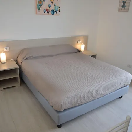 Bed & Breakfast Crystal 3*