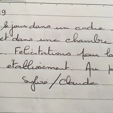 Crystal Alojamento de Acomodação e Pequeno-almoço 3*