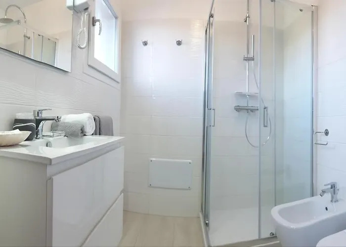 Crystal Bed and Breakfast